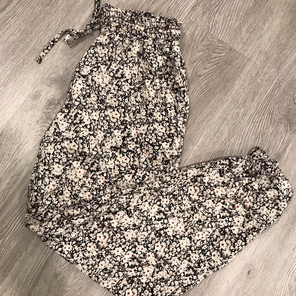 Mudd Floral Flowy Pants